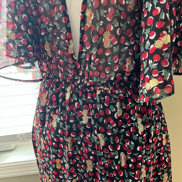 [M]Axara Paris Deep V Tied Neck S/S Cherry Pinapple Chiffon Dress - Picture 6 of 13